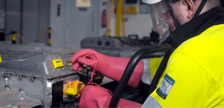 disposing EV lithium battery pack