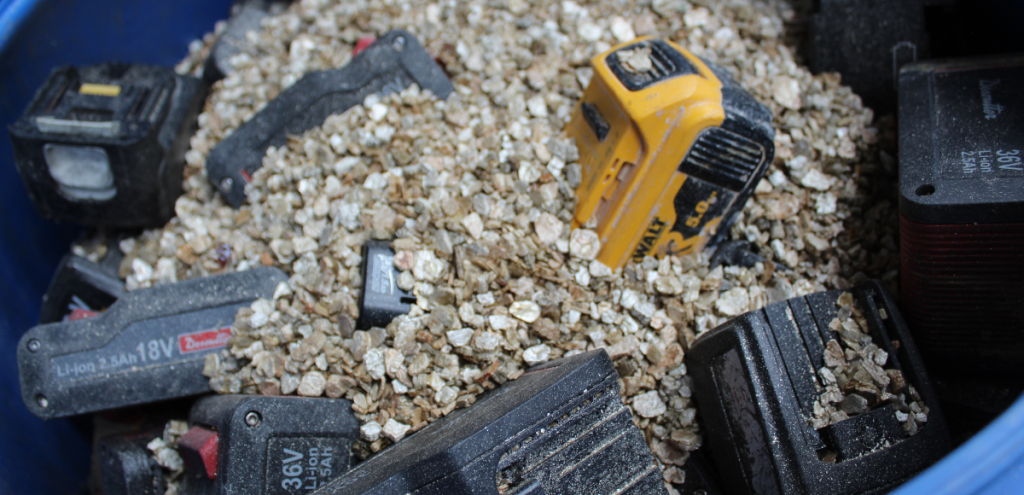 Cellcycle disposing portable power tool lithium battery